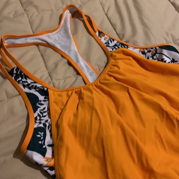 Bathing suit - Picture 3 of 4
